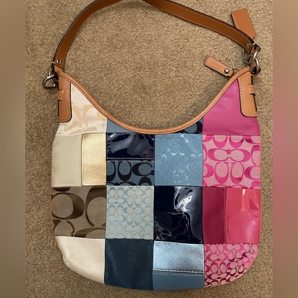 Medium sized patchwork Coach bag - Picture 3 of 10